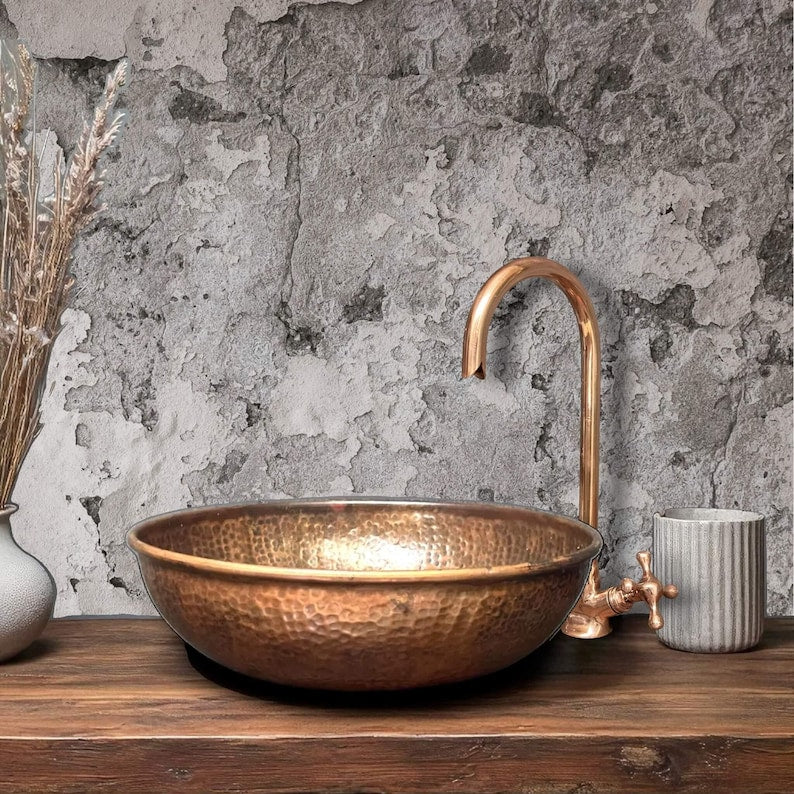 Aged Rustic Copper Washbasin